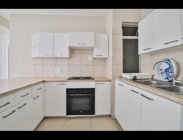 3 BEDROOM APARTMENT RENTED IN HUMEWOOD